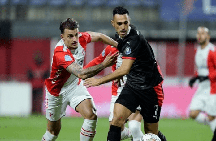 判罚引争议 判罚引争议