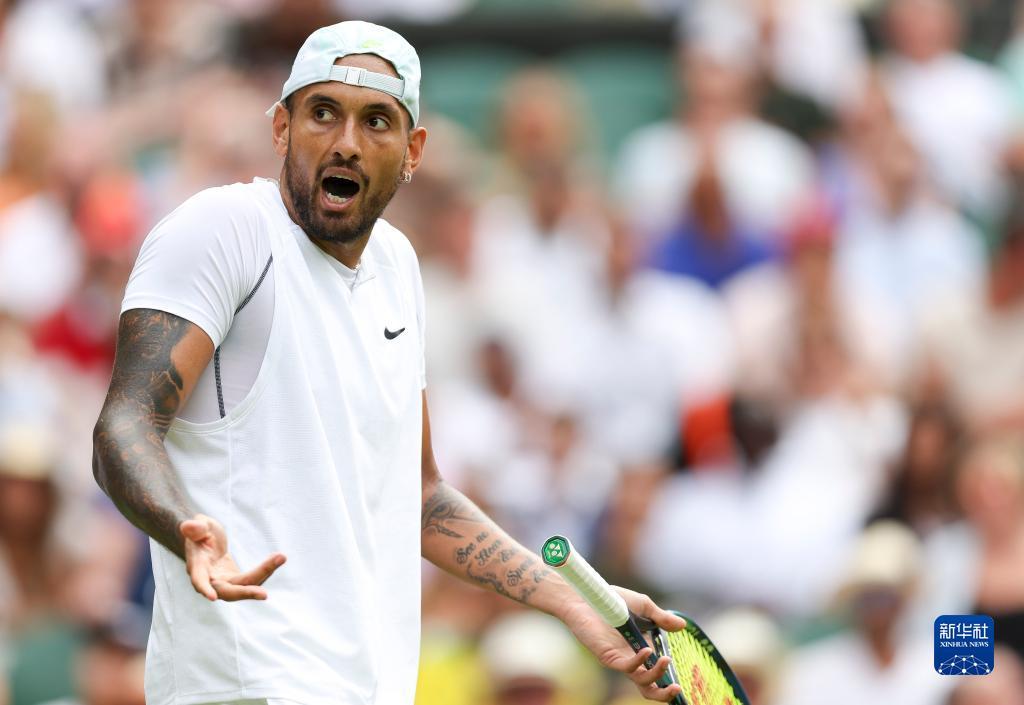 苏亚雷斯出 苏亚雷斯出